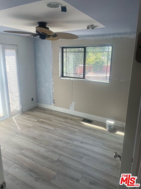 2660 Calle Abedul, Thousand Oaks CA: https://media.crmls.org/mediaz/bf617657-d0c8-4ad9-8e9c-9b5c301c1ed0.jpg