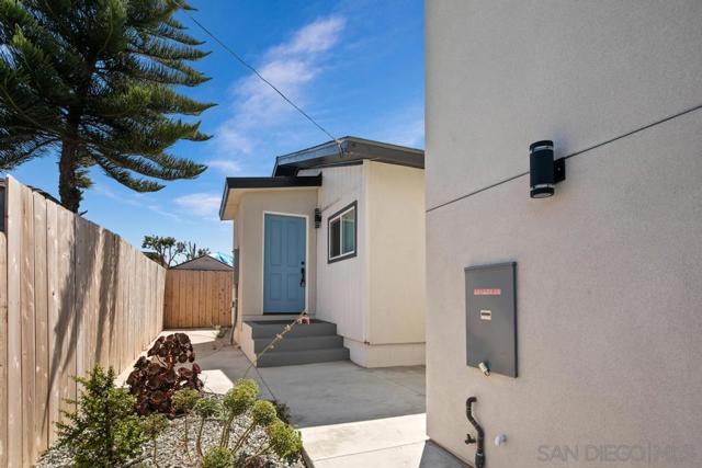 721 27 E 22nd St, National City CA: https://media.crmls.org/mediaz/bf61f3ea-e3ca-4cbf-94c6-7c3eec9e35fb.jpg