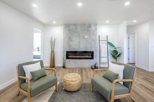 Detail Gallery Image 6 of 33 For 1350 Marabou Ln, Vista,  CA 92083 - 3 Beds | 2 Baths