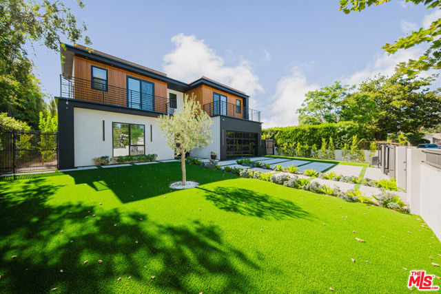 5141 Varna Avenue, Sherman Oaks CA: https://media.crmls.org/mediaz/bf63a32a-4e55-4c8e-a8fe-ddaf683adb99.jpg