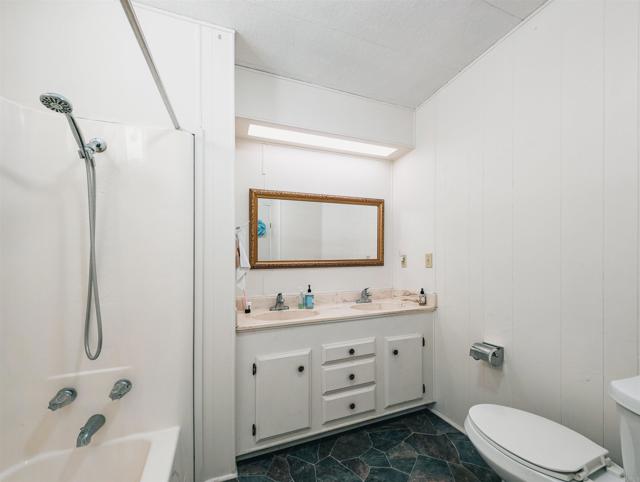 Detail Gallery Image 8 of 44 For 1506 Oak Dr #66,  Vista,  CA 92084 - 2 Beds | 2 Baths