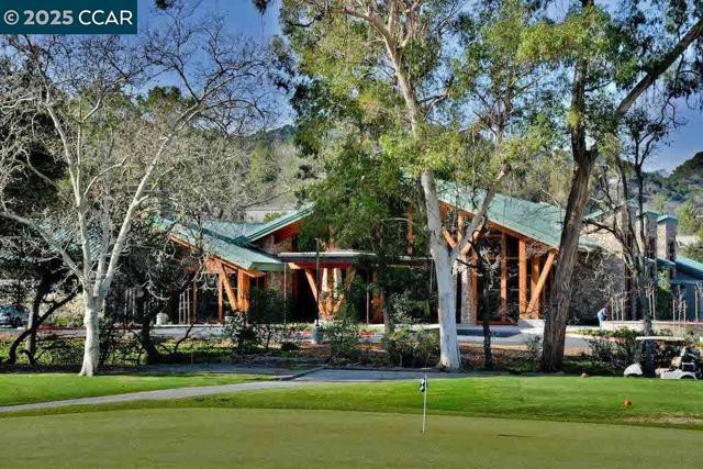 2155 Cactus Ct, Walnut Creek CA: https://media.crmls.org/mediaz/bf64a7f8-fa45-468d-b150-dc17e3bcc859.jpg