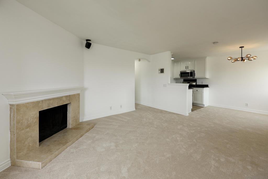 9949 Erma Rd - photo 6