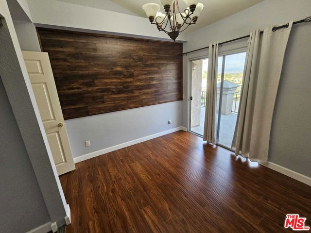 290 Ridgeton Lane, Simi Valley CA: https://media.crmls.org/mediaz/bf651b17-c1e3-4314-b9e3-6babbd3007d3.jpg