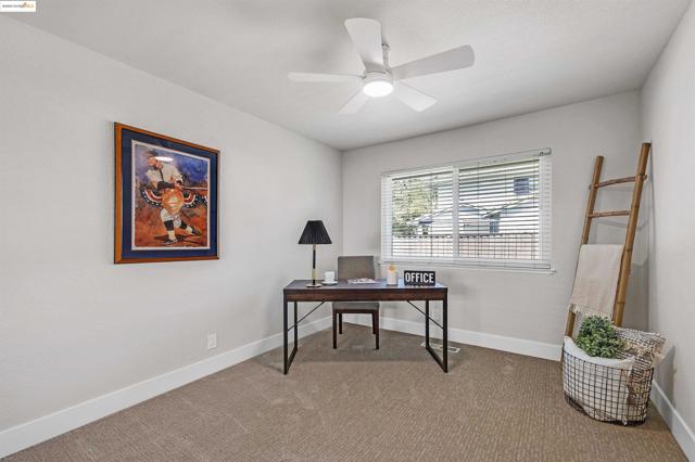 2802 Jones Gate Ct, Pleasanton CA: https://media.crmls.org/mediaz/bf66a57f-9095-4404-bfd3-ad095e7f7933.jpg