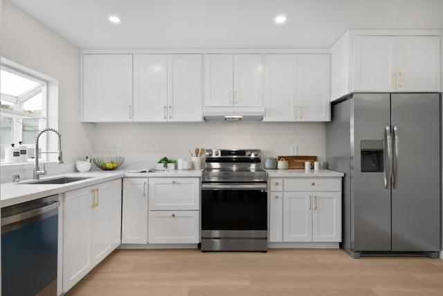 4243 Comet Circle, Union City CA: https://media.crmls.org/mediaz/bf66f664-7b3c-4b67-81e9-64dde8bf0066.jpg