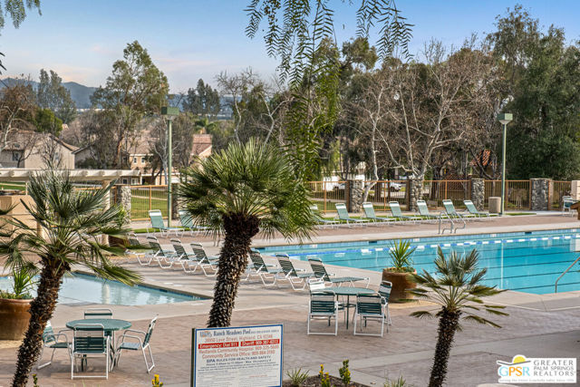 29136 Stonegate Lane, Highland CA: https://media.crmls.org/mediaz/bf6723b1-b0c7-4743-be51-0ec7178641ee.jpg