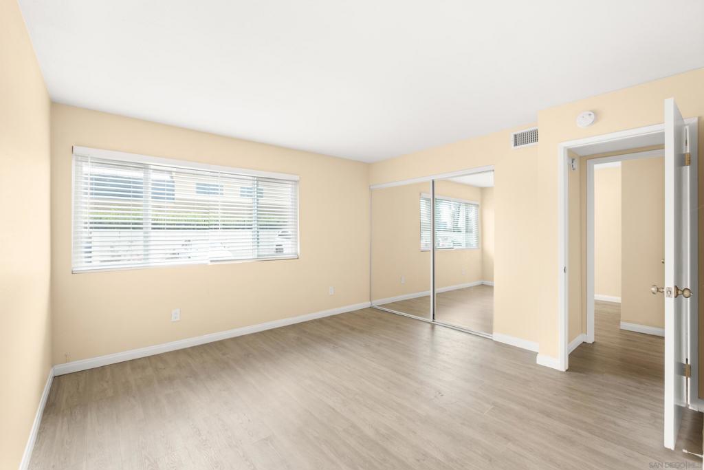 475 Midway - photo 11