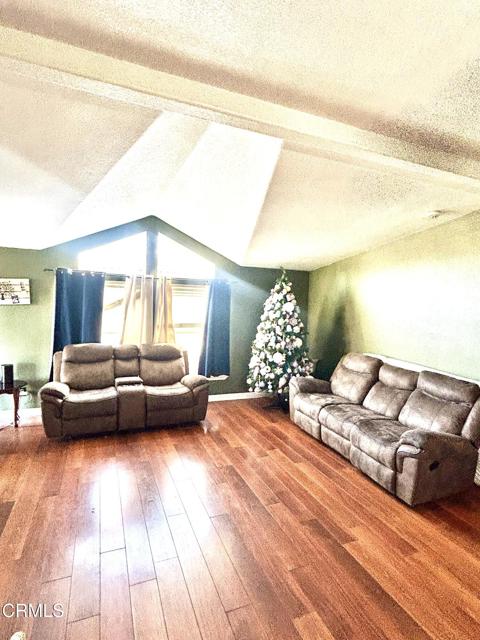 Detail Gallery Image 5 of 19 For 2400 E Pleasant Valley Rd #108,  Oxnard,  CA 93033 - 3 Beds | 2 Baths