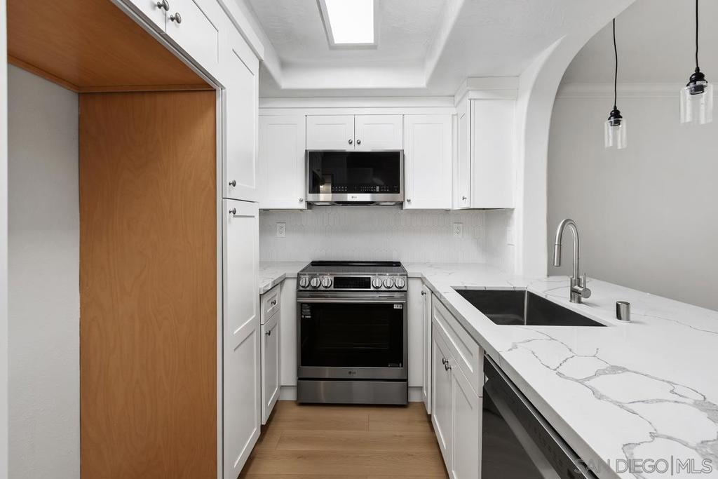 4230 48th St - photo 12