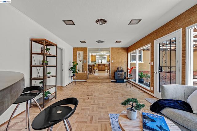 Image 11 of 47 For 15126 Andover St