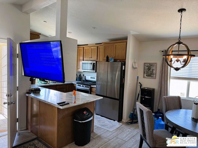 17640 Corkill Road, Desert Hot Springs CA: https://media.crmls.org/mediaz/bf6a77da-ed6c-401b-98da-230d411db193.jpg