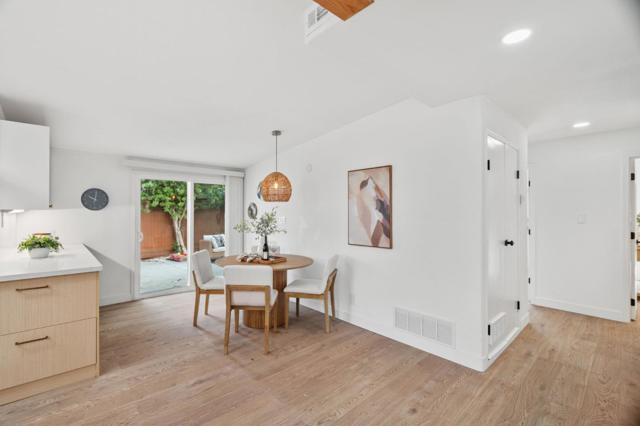 850 Las Palmas Drive, Santa Clara CA: https://media.crmls.org/mediaz/bf6a97f0-1b12-4d5b-baff-a3ed29f5d86c.jpg