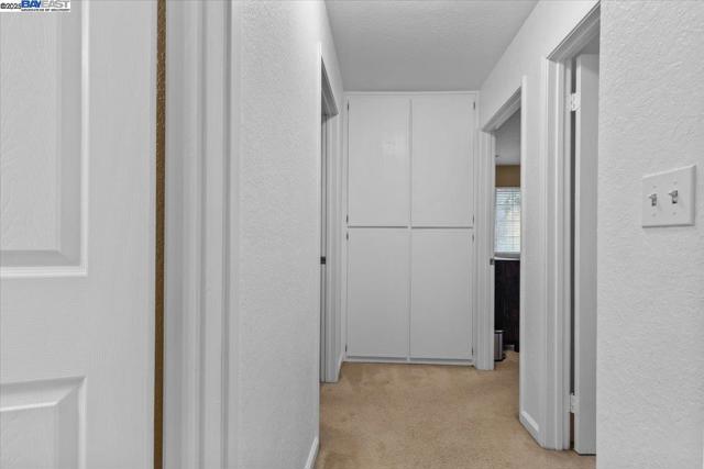 60 W South St, Tracy CA: https://media.crmls.org/mediaz/bf6b72fe-5edc-418f-ad01-c4ec1b44cf3d.jpg