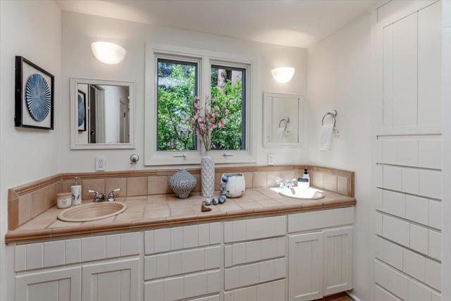 744 Los Altos Avenue, Los Altos CA: https://media.crmls.org/mediaz/bf6b8ce9-a95f-4ed2-ab04-ac30667d08fc.jpg