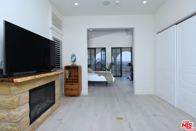 Drew Fenton | 33182 Mulholland Highway Malibu CA | MLS: 7250420