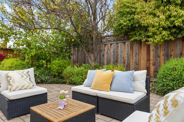 1394 Marlin Avenue, Foster City CA: https://media.crmls.org/mediaz/bf6c7184-8aa4-4a30-9f09-ab1b13497c06.jpg