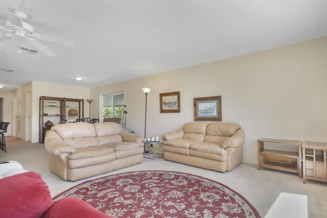 49305 Highway 74, Palm Desert CA: https://media.crmls.org/mediaz/bf6cdd25-9350-4a2b-bff9-02b0b212c236.jpg