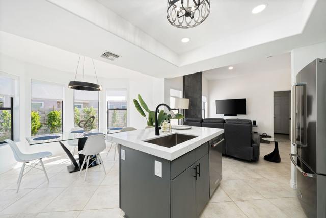 Image 17 of 51 For 74830 Waring Court