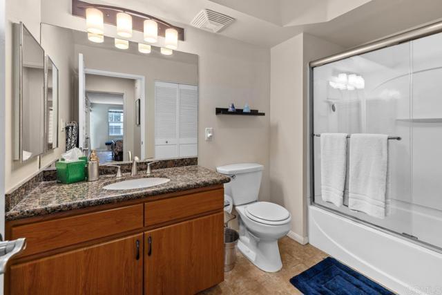 1435 India Street, San Diego CA: https://media.crmls.org/mediaz/bf6deed3-6896-4539-b0b9-e37b85e41645.jpg