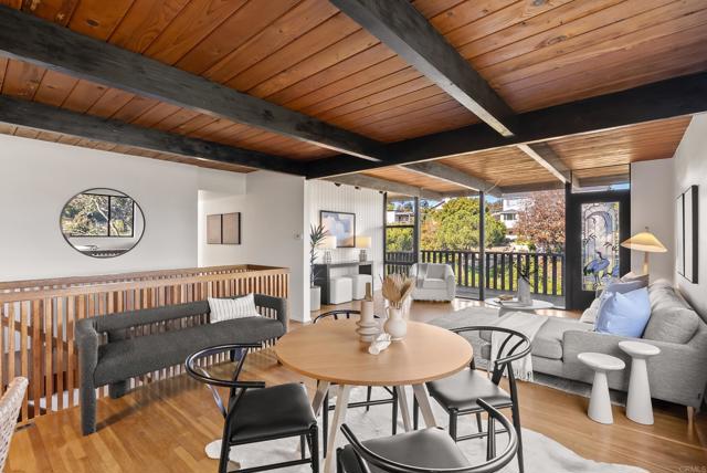 Detail Gallery Image 9 of 50 For 1004 W Walnut Ave., San Diego,  CA 92103 - 4 Beds | 3 Baths