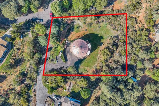4667 Luneta View Rd, Julian CA: https://media.crmls.org/mediaz/bf6e668f-f99c-433c-a400-0880e7efd2e0.jpg