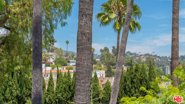 2004 Vine Street, Los Angeles CA: https://media.crmls.org/mediaz/bf6fb3e2-b976-4e25-95ce-fefeb605e41e.jpg