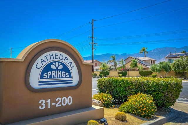 31200 Landau Boulevard, Cathedral City CA: https://media.crmls.org/mediaz/bf7089d1-6ce5-49ba-ba6c-624a5a03077b.jpg