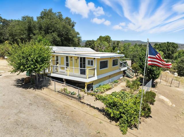 Detail Gallery Image 3 of 20 For 26439 Highway 76 #104,  Santa Ysabel,  CA 92070 - 2 Beds | 2 Baths