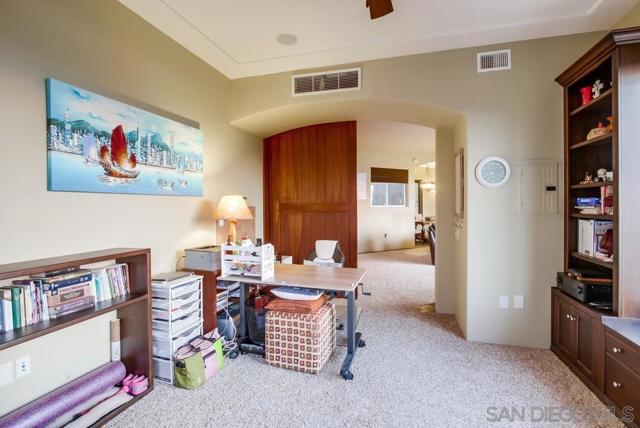 13037 Yerba Valley Way, Lakeside CA: https://media.crmls.org/mediaz/bf711c0a-05f6-4297-ae8b-980cf019ad95.jpg