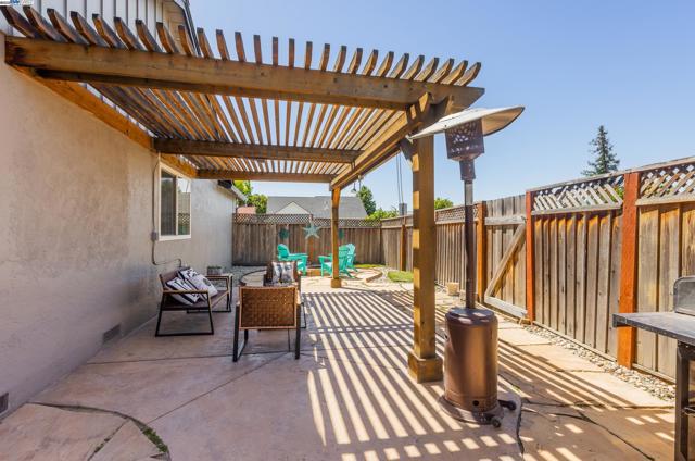803 Russell Ln, Milpitas CA: https://media.crmls.org/mediaz/bf7167f3-4f01-4a18-946e-f2f1272f1ee8.jpg