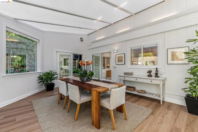 Image 31 of 51 For 5861 Bernhard Ave