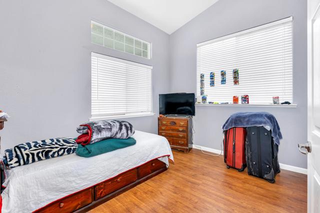 2231 Racquet Club Drive, Los Banos CA: https://media.crmls.org/mediaz/bf72873c-0c19-4635-9157-0080e208c9b5.jpg