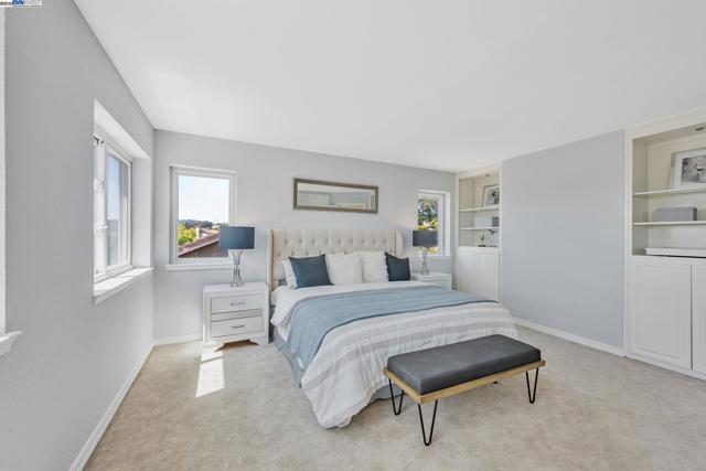 4069 Pergola CT, Castro Valley CA: https://media.crmls.org/mediaz/bf72c2f1-cd76-4911-adfa-cc04e6349cea.jpg