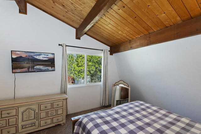 40138 Hillcrest Drive, Big Bear, CA 92315