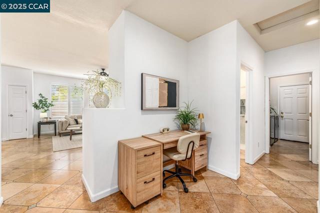 10 Narcissus Ct, Danville CA: https://media.crmls.org/mediaz/bf732dcf-4a44-4b3f-a988-b382d3a27457.jpg