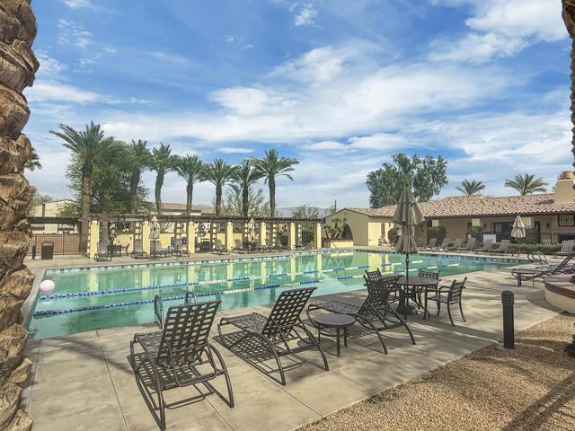 601 Calle Vibrante, Palm Desert, CA 92211