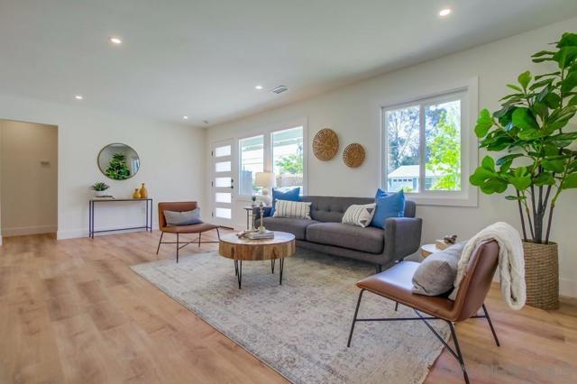 3987 Dalles Ave, San Diego CA: https://media.crmls.org/mediaz/bf747830-eb16-4563-9fb8-50ba58e01a9e.jpg