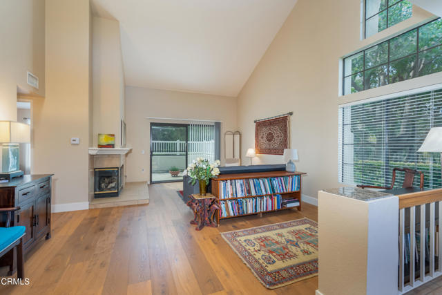 Detail Gallery Image 5 of 29 For 1356 El Lazo Ct, Camarillo,  CA 93012 - 2 Beds | 2 Baths