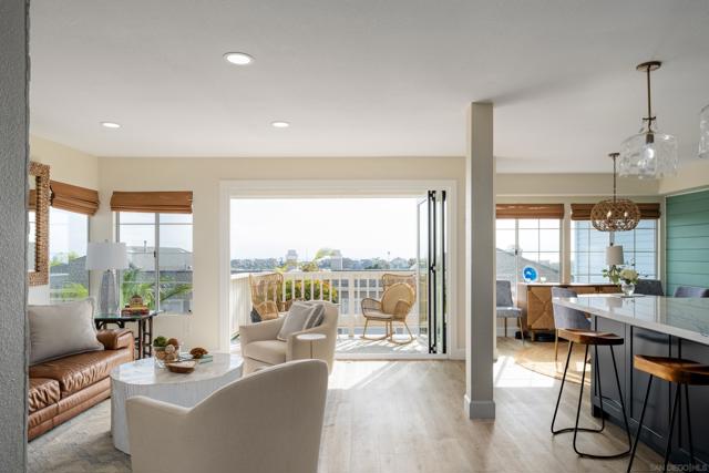 579 Hygeia Ave, Encinitas CA: https://media.crmls.org/mediaz/bf754e4b-0923-4b2a-a88b-916713e1dd25.jpg