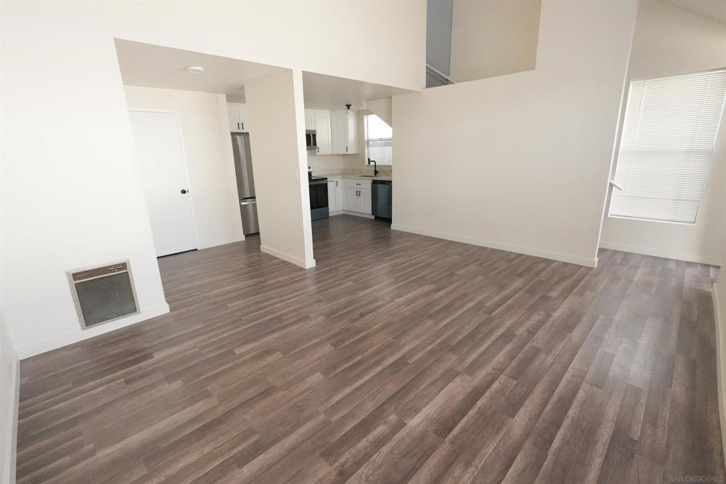 MLS #250025208SD img 2