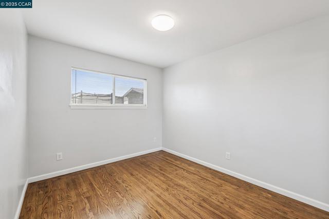 2110 Hellings Avenue, Richmond CA: https://media.crmls.org/mediaz/bf76b4db-9073-43b8-bf85-96629ea8a982.jpg