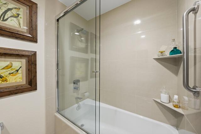 900 Island Drive #207, Rancho Mirage, CA 92270