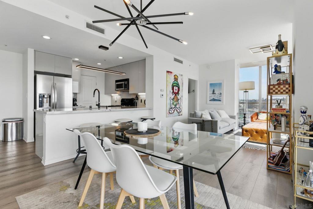 300 Beech St - photo 8