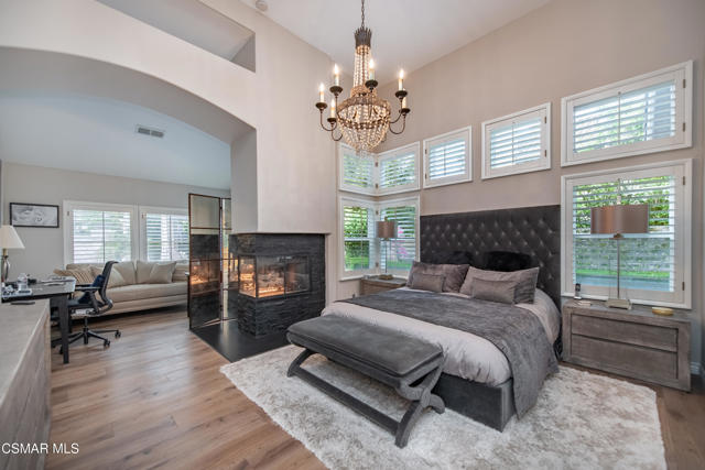48 Golden Glen Drive, Simi Valley CA: https://media.crmls.org/mediaz/bf785d27-02c0-4feb-83f3-8fd7700351c9.jpg