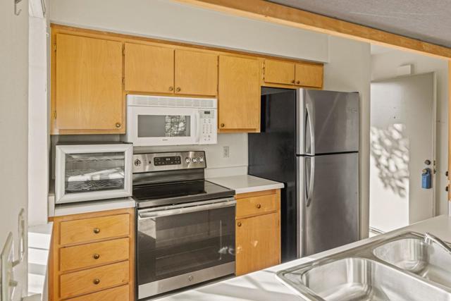 720 Pheasant Ridge Road, Del Rey Oaks CA: https://media.crmls.org/mediaz/bf78fd67-aba9-490c-8f1c-20fce62f6751.jpg