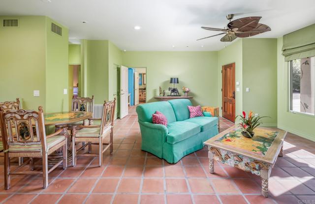 4843 La Jacaranda, Rancho Santa Fe CA: https://media.crmls.org/mediaz/bf7a902d-0b6f-4430-a57a-6faa424cd8d5.jpg
