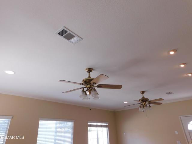 559 Stoney Peak Court, Simi Valley CA: https://media.crmls.org/mediaz/bf7aa1d1-4d7e-4df1-931e-bd2d46ff83ee.jpg