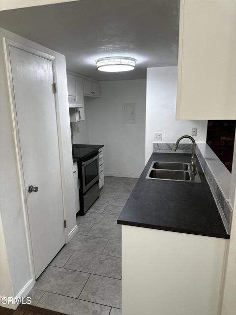 Detail Gallery Image 8 of 14 For 1177 Saratoga Ave, Ventura,  CA 93003 - 2 Beds | 1 Baths