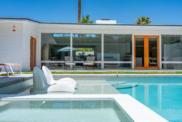 1529 S Riverside Drive, Palm Springs, CA 92264